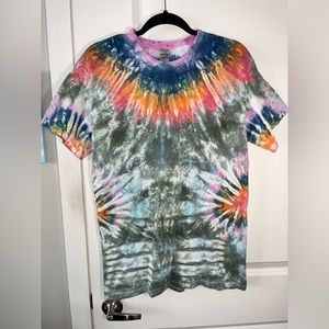 Handmade Tie Dye Tshirt Size Medium- Made by TheTalentedTexan - OOAK Rainbows